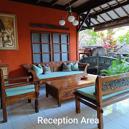 Guci Guesthouses ウブド エクステリア 写真